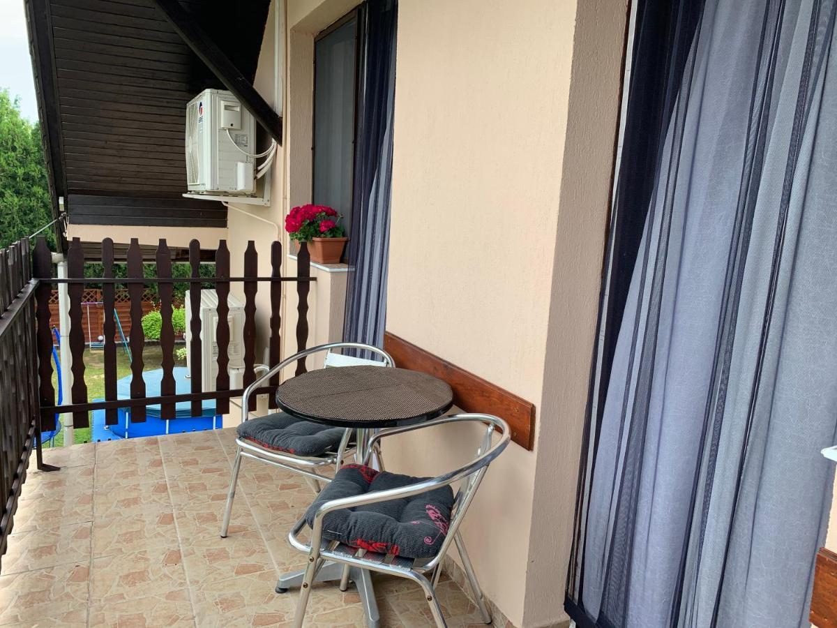 Nagcsalados Rozsa Apartman Balatonlelle Eksteriør bilde