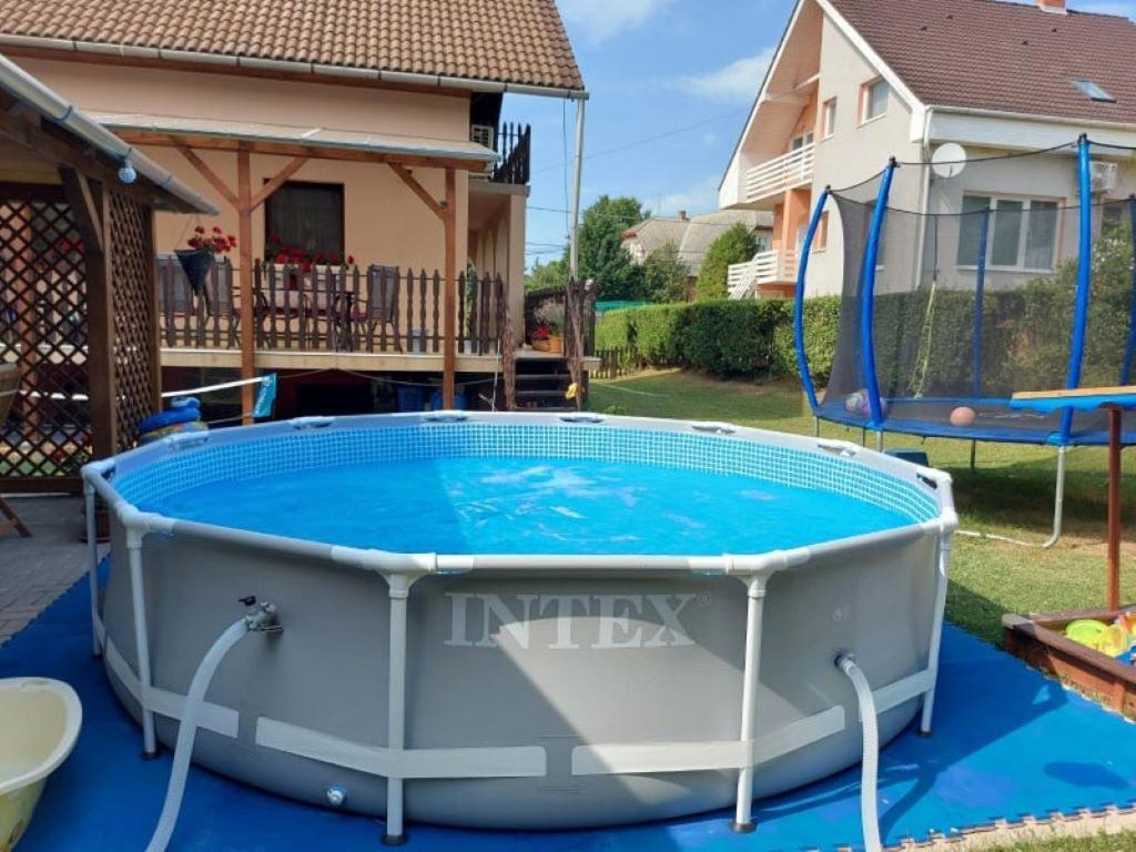 Nagcsalados Rozsa Apartman Balatonlelle Eksteriør bilde