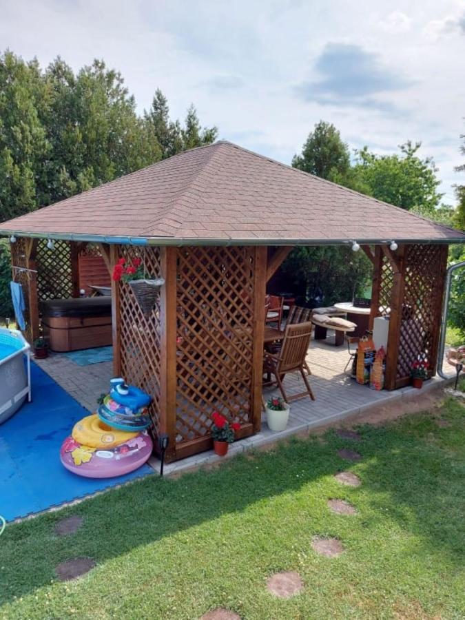 Nagcsalados Rozsa Apartman Balatonlelle Eksteriør bilde